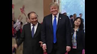 美国总统特朗普 27号午餐吃什么