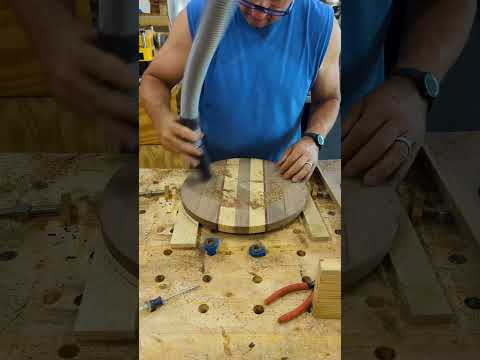 EASY to cut circles with a router! #shorts