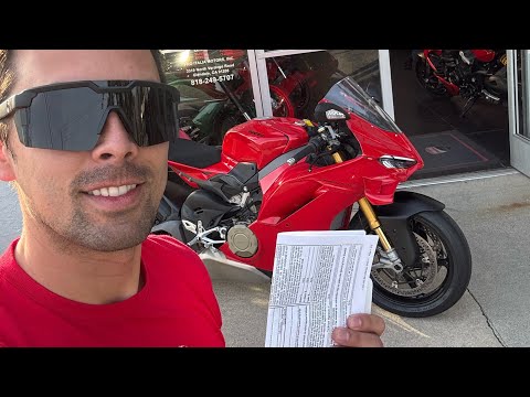 Picking up my brand new 2025 Ducati Panigale V4S at Pro Italia in California. Part 1 ￼