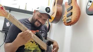 Jamiroquai no baixo : getgroove