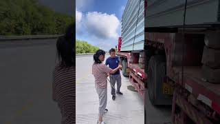 做好准备工作，出发。#用抖音记录卡车生活 #卡车夫妻日常  #automobile #malaysiantruckers #travel #funny #food #truckdriver
