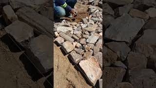 acentamento de pedra tosca