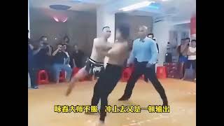 咏春大师擂台实战，对决搏击拳手，结果惨遭打脸 #咏春 #大师 #实战 #武术 #功夫