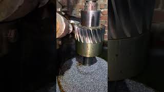 Helical gear cutting #helicalgear #machinerymanufacturing #gearcutting #gearmanufacturing #tos