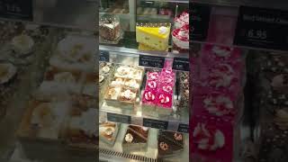 fresh bakery items #freshbakeryitems #cakes #pastry #shorts