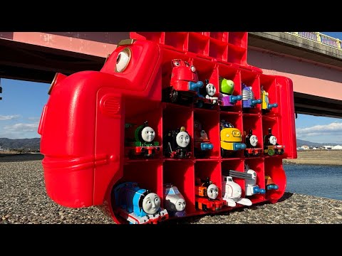 Big Wilson Carry Case ☆ Find Thomas the Tank Engine and Chuggington!