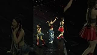 filo luvies hyping up RED FLAVOR for R to V in Manila!🍉 #redvelvet #shorts