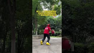 拒绝原地炒菜运球 想让进攻更加流畅自由每天练习这五个运球脚步过人如同过马路#内容启发搜索 #篮球教学 #运球脚步训练