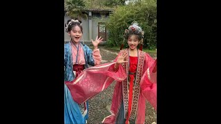 #骗你生女儿 #花絮更精彩 今日杀青！两个宝贝难舍难分，这几天就建立了深厚的感情，玩的不亦乐乎，希望下次见面不会太久！💌