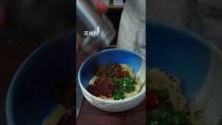 从来没吃过这么酸爽的泡面  #路边摊美味#美食 #深夜食堂 #小吃 #美食分享 #noodles#delicious #streetfood #cooking #ramen