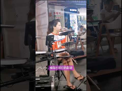 「明天會更好」每當聽到這首歌就覺得要捐款了。