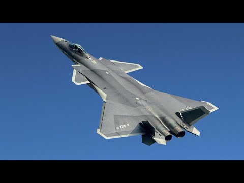 歼-20很强吗？总师说它只是块敲门砖，2025年才上演重头戏
