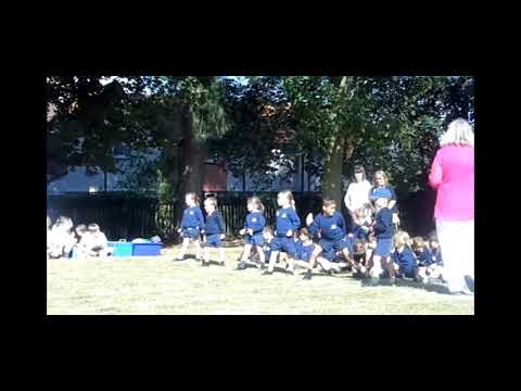 fast kid runs like ussain bolt