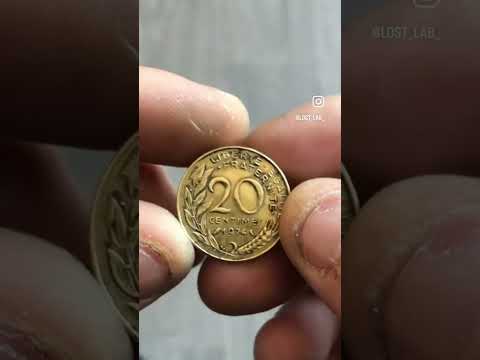 ..Hobo nickel.. hand carved coin.. Skull.. 20 cents France 1974.. copro-alu-nickel.. #hobonickel