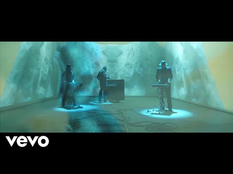 Archive - Splinters (Official Video)