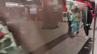 港鐵K-train離開將軍澳站