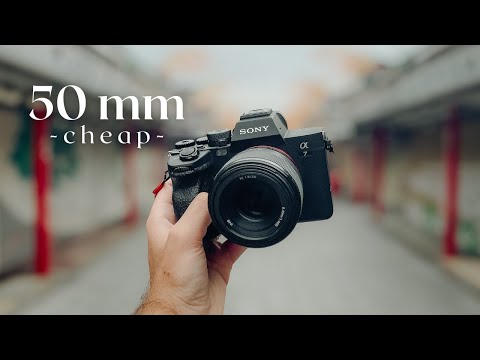 Street Photography with the CHEAPEST Sony Lens in Tokyo / Sony FE 50mm F1.8