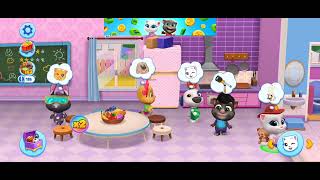 Talking tom grading eiting food testy !