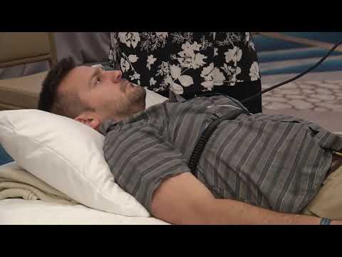 Live Demonstration Autonomic Function Tests Part 2: Deep Breathing with Patient Jade (12 of 16)