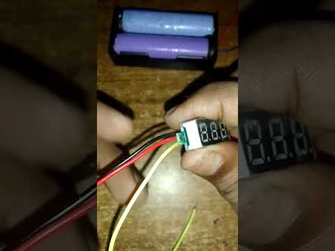 "মাত্র ৮০ টাকায় Mini Voltmeter | ব্যাটারি ভোল্টেজ মাপুন ঘরে বসে 🔋📟 | DC Volt Meter ব্যবহার"#shorts