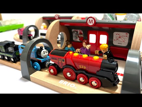 Brio & Wooden Train Thomas☆Play with 10 tunnels and 2 stations!