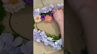 ✨DIY Heart Shaped Wreath #diy #wreath #springdiy #springdecor #spring #diydollartree #satisfying