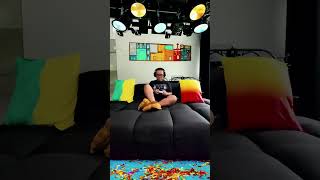 🪄 #GenerativeFill the emptiness of the 🛋️🎮 #CouchGaming space with #Adobe #Photoshop