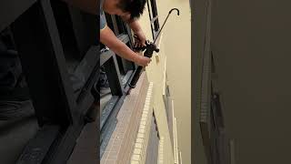 How to properly use silicon sealant around a window  ​​#Machine #short #fpy #tool #foryou #viral