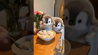Two gluttonous babies who can't wait #AI #new #funny #fun #cute #Penguin #healing #cuteanimals