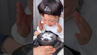 #妈妈带娃 #科学小实验 《会跳舞的盐》，带孩子一起感受盐的变化，看看盐是怎么跳舞的吧#趣味实验 #亲子时光