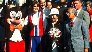 Japan's Emperor Hirohito Visits Disneyland (1975) - DisneyAvenue.com