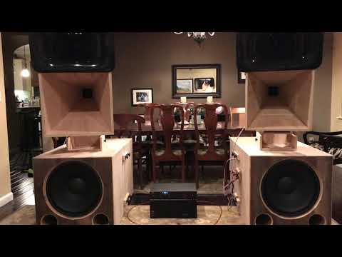 Seos24 135hz Horn 4 18” Subwoofer