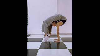 Super flexible girl 😱#shorts #trending #trendingshorts #trend #contortion #flexibility #backbend