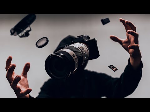 WHAT'S INSIDE MY CAMERA BAG 2022