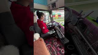 没跑过长途的不知道，其实真的很无聊，一出就是2000多公里，全程高速，除了开车就是开车。#生活很累但要继续