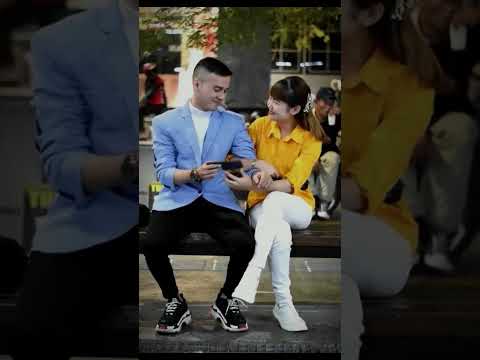 Happy and comical street chat up girls and take photos with beautiful women of the opposite sex
