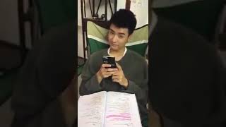 高冷男神，可愛俊俊子🤭🤭