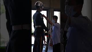 『便衣』雙手的溫度，親善有禮。中華民國陸軍儀隊