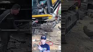 easy way to remove Excavator track boards #truck #excavator #machine #tutorial #review #shorts #fyp
