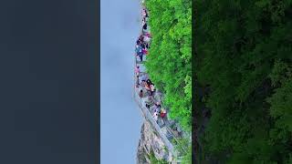 Laputa: Castle in the Sky in reality -Tianmen Mountain of Zhangjiajie 现实版的天空之城 -张家界天门山 #张家界#中国#旅遊#中國