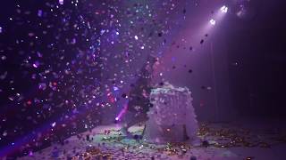 CONFETTI EFFECT