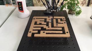 Brobot Smart desktop robot – programmable robotic arm for STEM education.