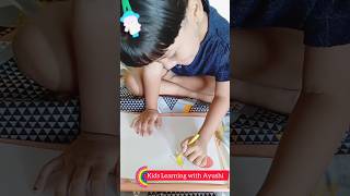 Ayushi Drawing Triangle 📐. #educationalvideo #childrenseducation #kidslearning #shapes #shorts