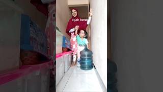 latihan jalan dengan sepatu afo #h3family #hazel #abk #cerebralpalsy #terapi #sepatuafo