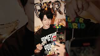 蛋糕上写着多少岁我就多少岁！#生日 #生日仪式感 #仪式感 #happybirthday #永远十八岁