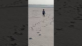 Beach lover🏖️😍#cutebaby #enjoyment #ytshorts #beach #beachvibes #fun#yt#ytshort #beachwalk#trending