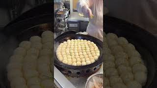大阪美食！多汁烤小籠包