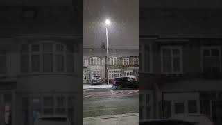 Snowing in London ❄️ ❄️  ❄️ ❄️ 4k HDR 🇬🇧 💷 🇬🇧