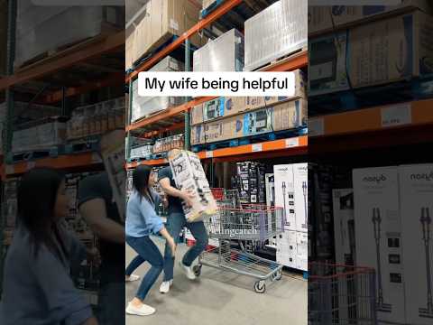 So helpful😅 #husbandwifecomedy #marriagehumor #couplecomedy #helpful #clingcatch #fyp