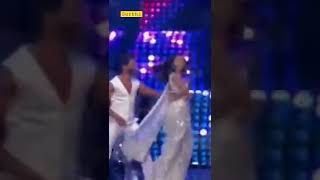 IIFA awards 2022 Ananya Pandey and shahid #shorts#iifa2022#ananyapandey#shahidkapoor